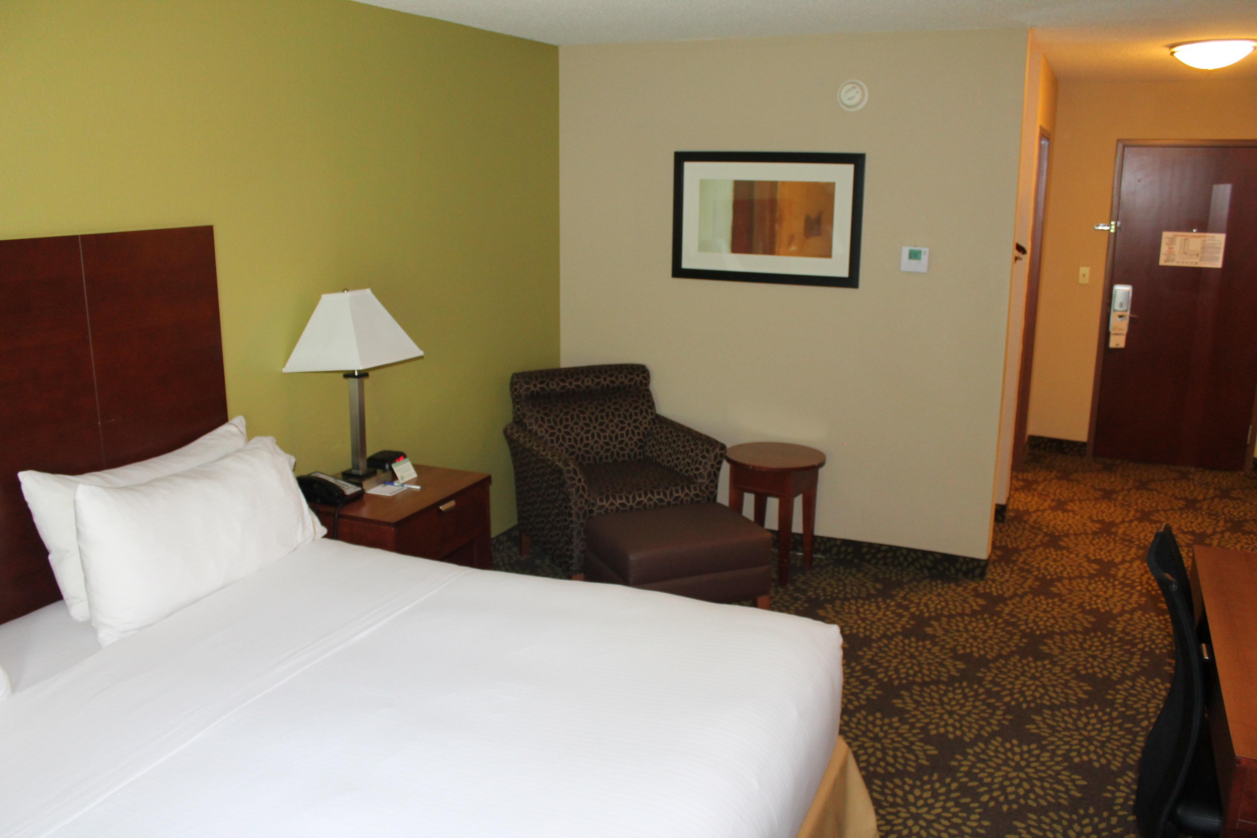 Holiday Inn Express Hotel & Suites Starkville, An Ihg Hotel Kültér fotó