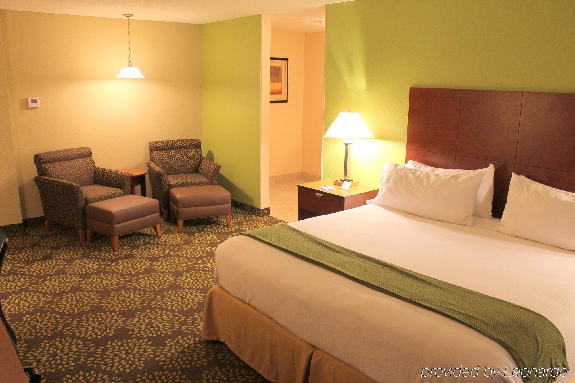 Holiday Inn Express Hotel & Suites Starkville, An Ihg Hotel Kültér fotó