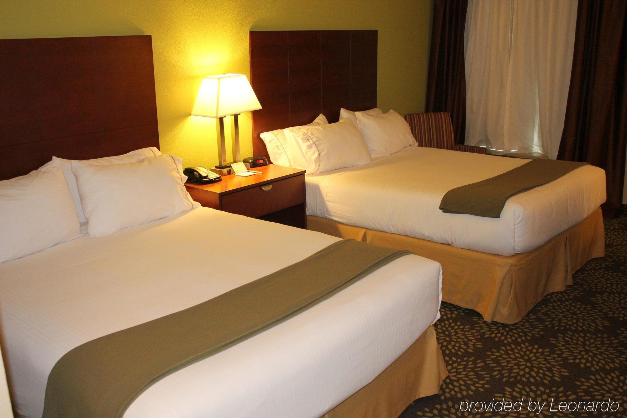Holiday Inn Express Hotel & Suites Starkville, An Ihg Hotel Kültér fotó