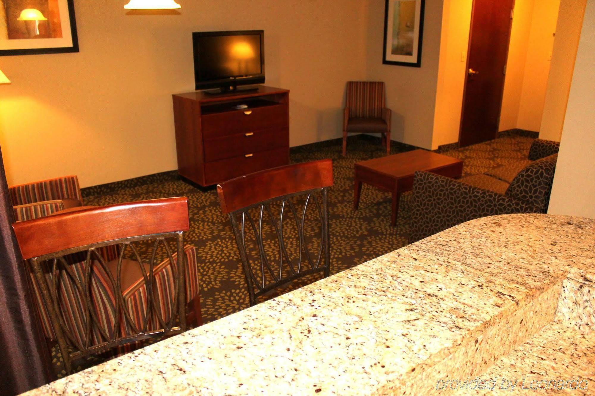 Holiday Inn Express Hotel & Suites Starkville, An Ihg Hotel Kültér fotó